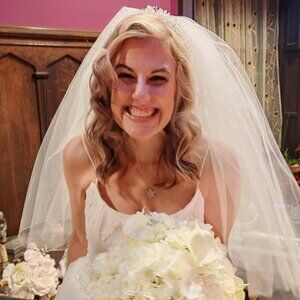 Meet your Posher, Ginni